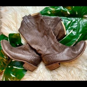 Frye Taupe “Billy” Snakeskin Cowboy Boots Sz 9